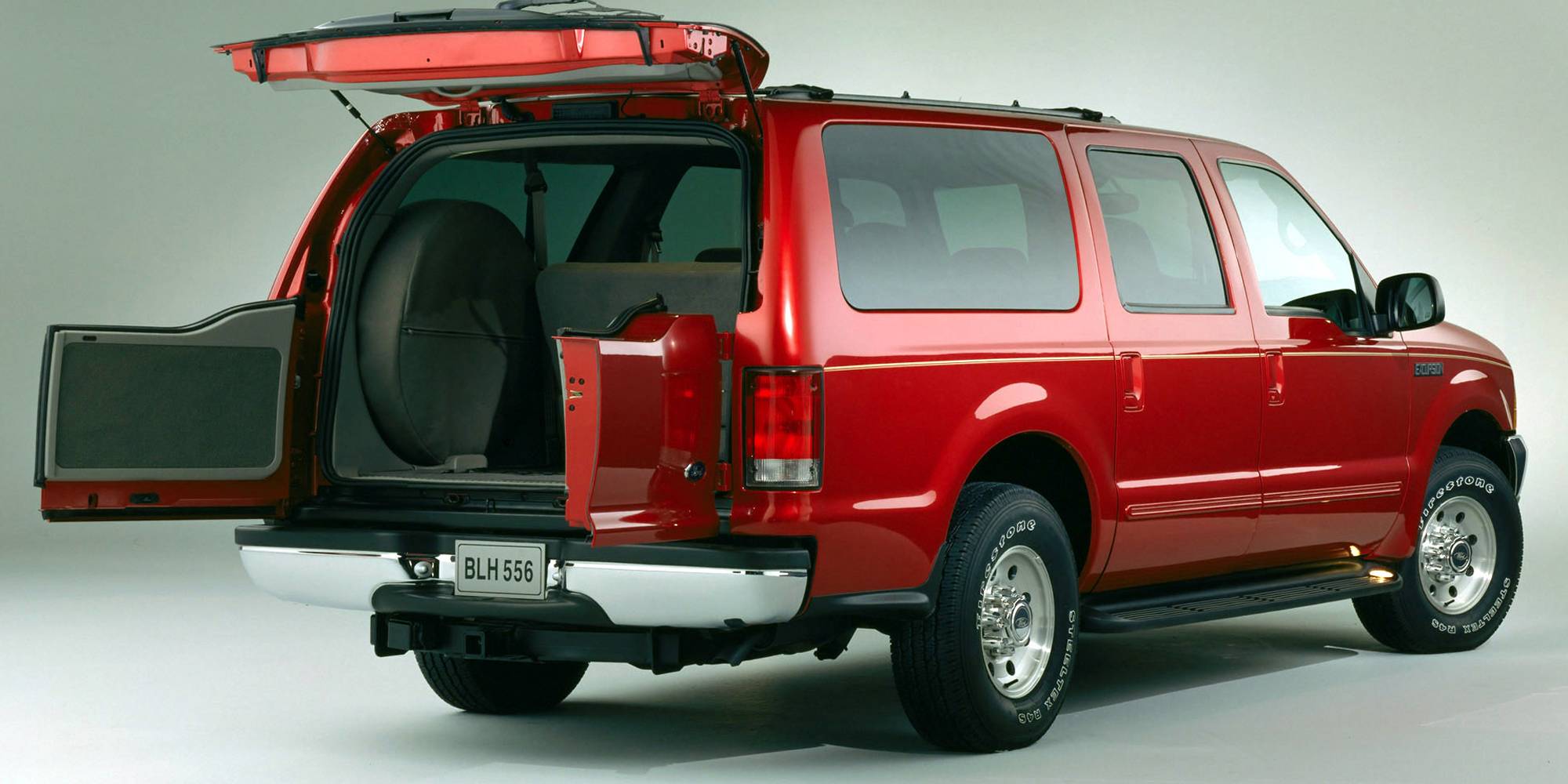 Ford Excursion 1998 Rear A Guide To Buying A 2000-2005 Ford Excursion