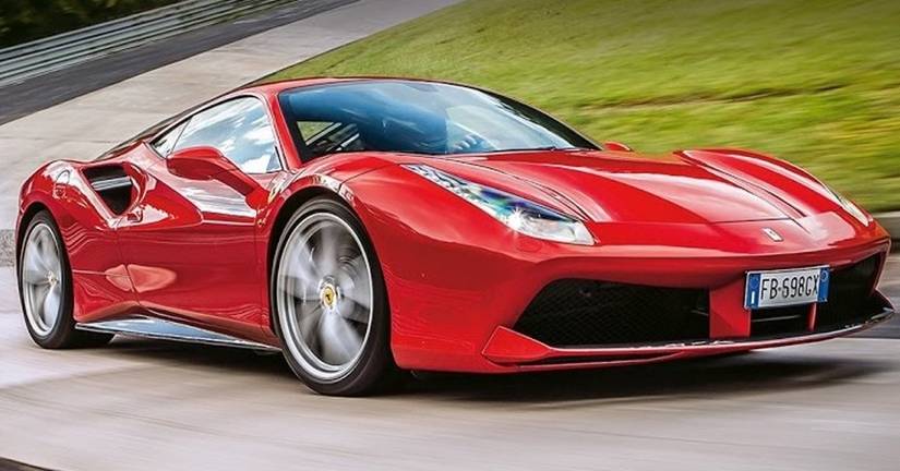 10 Supercars That Failed To Live Up To The Hype