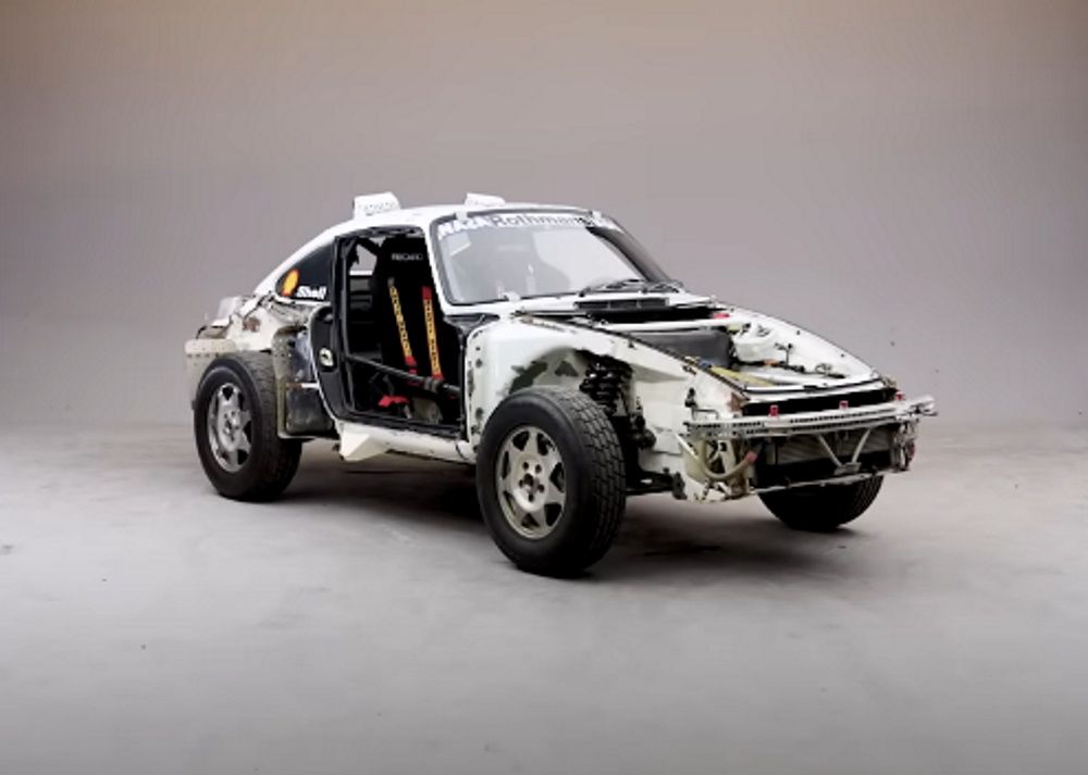 This Historic Porsche 959 Paris Dakar Racer Is Getting Ready For A