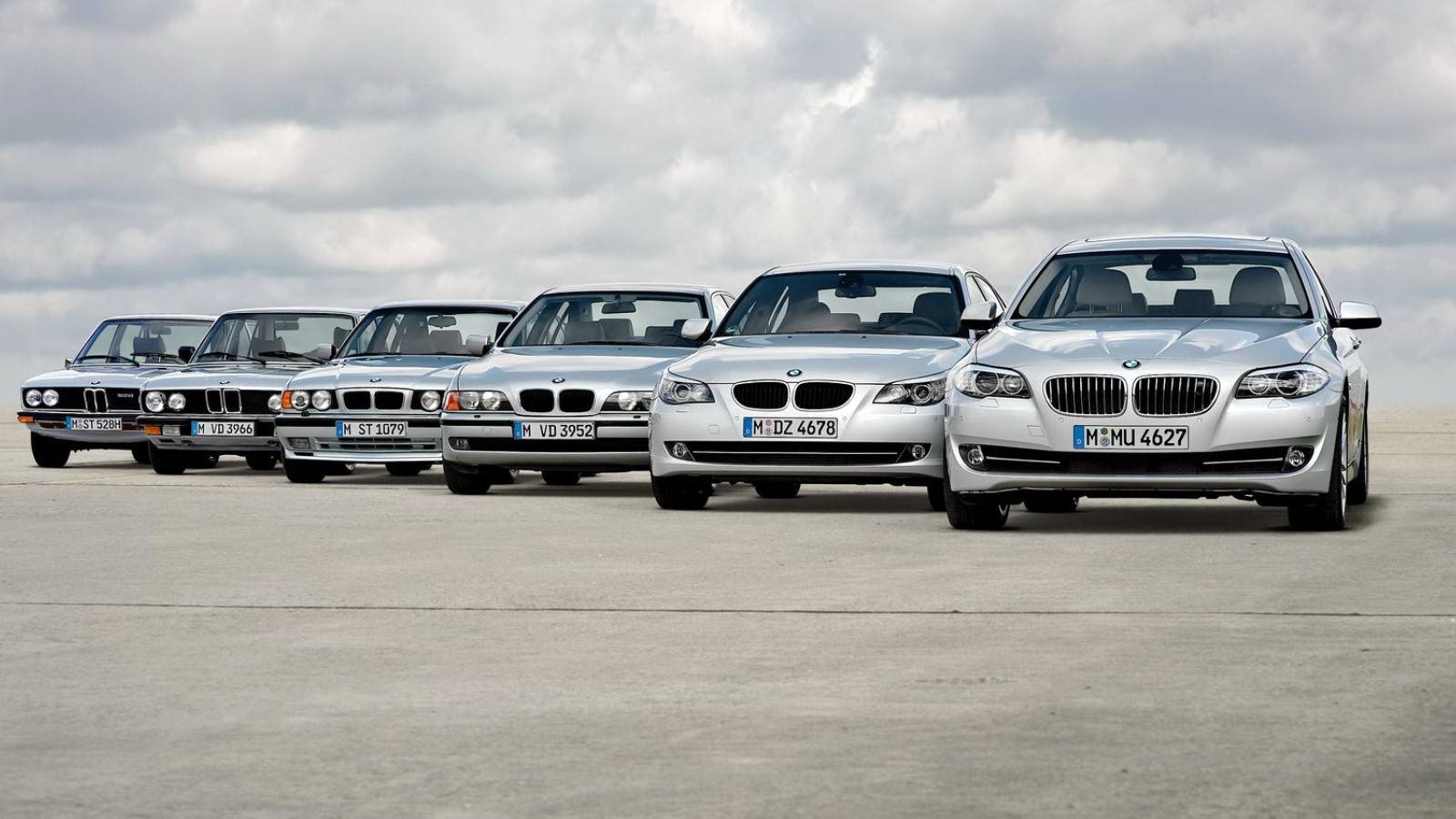 Why Car Designs Changed From Boxy To Curvy During The 90s