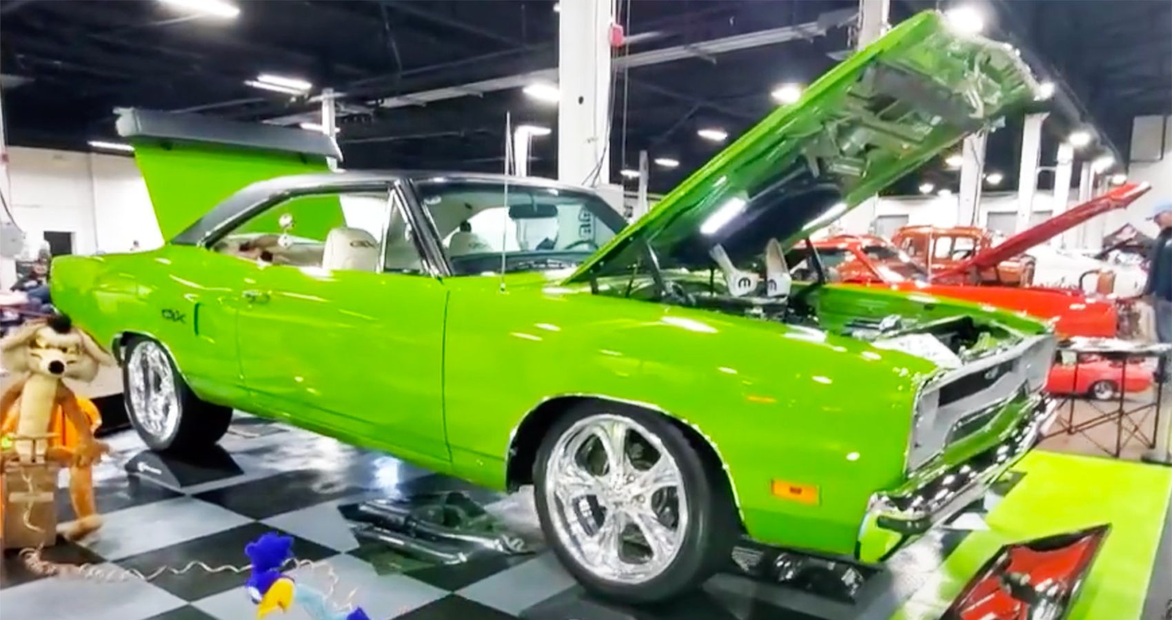 This 1970 Plymouth GTX May Be The Ultimate Mopar Show Car