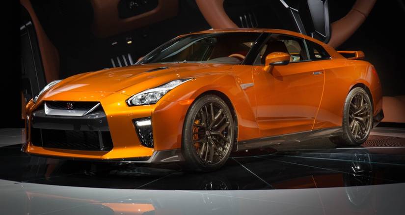 15 New Performance Cars That Can Beat The Hellcat To 60 MPH