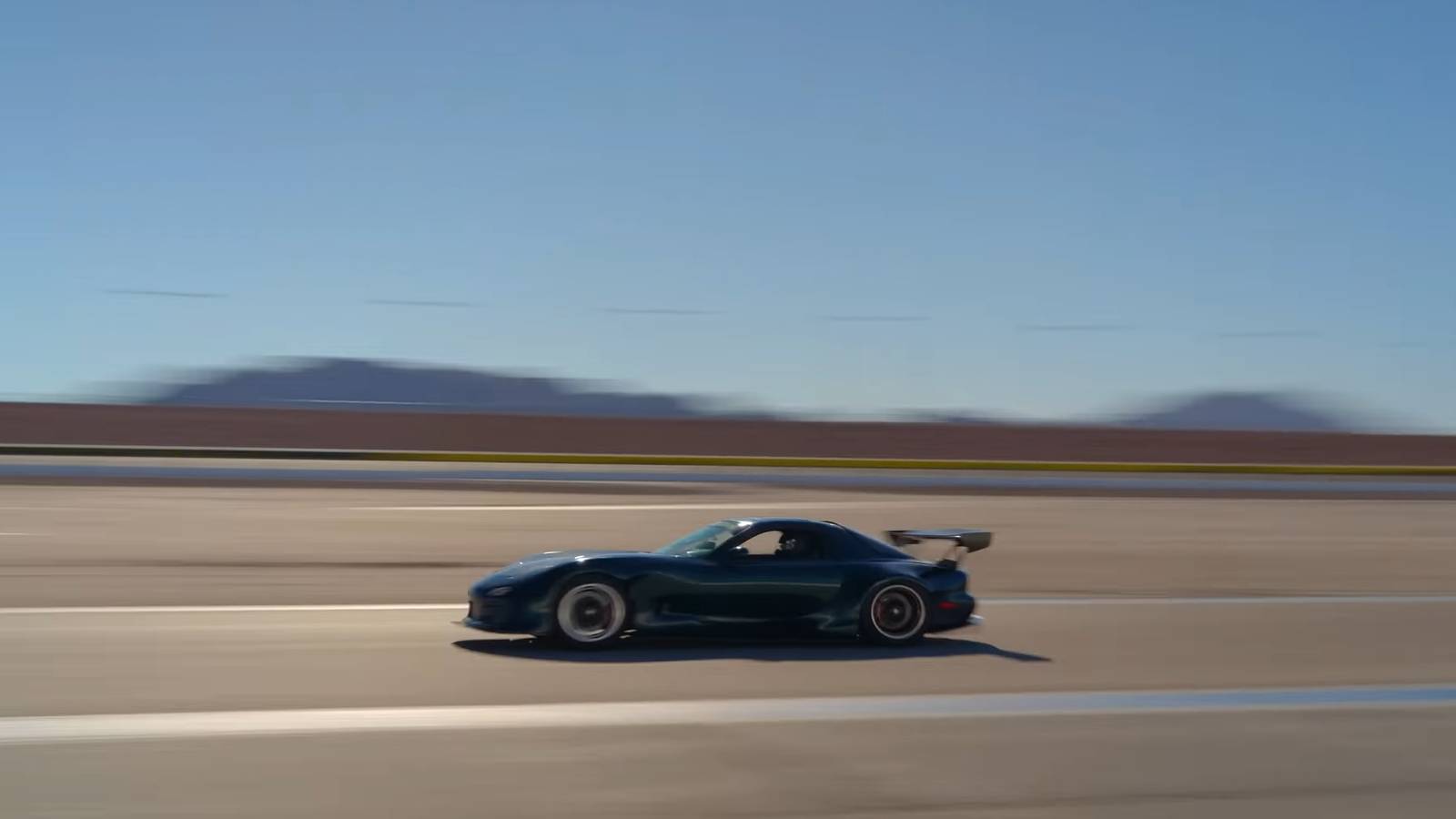 Watch Rob Dahm’s 1,300-HP AWD Turbo 4-Rotor Mazda RX-7 Finally Hit The ...
