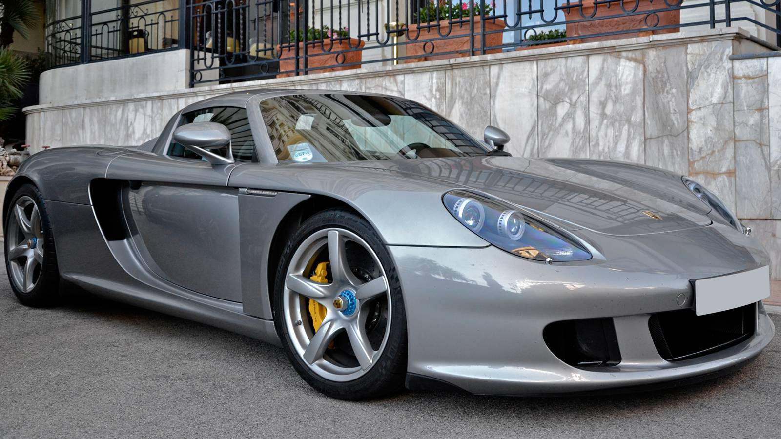 10 Modern Supercars That Have Redefined Automotive Excellence