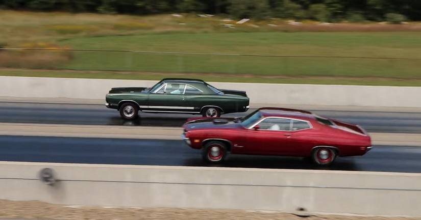 Car Getting Bit Watch This Ford Torino 429 Super Cobra Jet Get Bitten By A Plymouth GTX