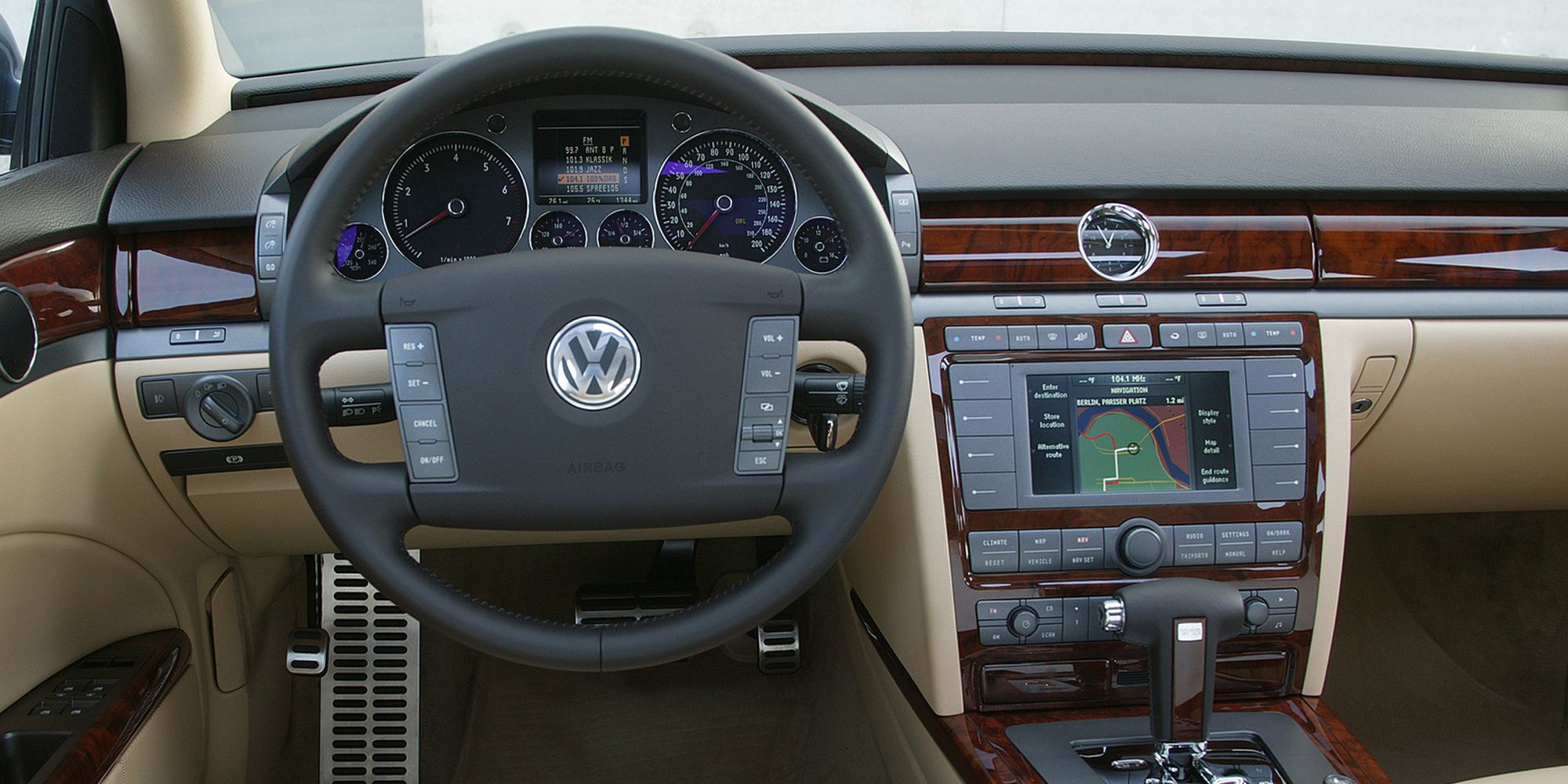 2004-2006 Volkswagen Phaeton: Prices, Specs, And Features