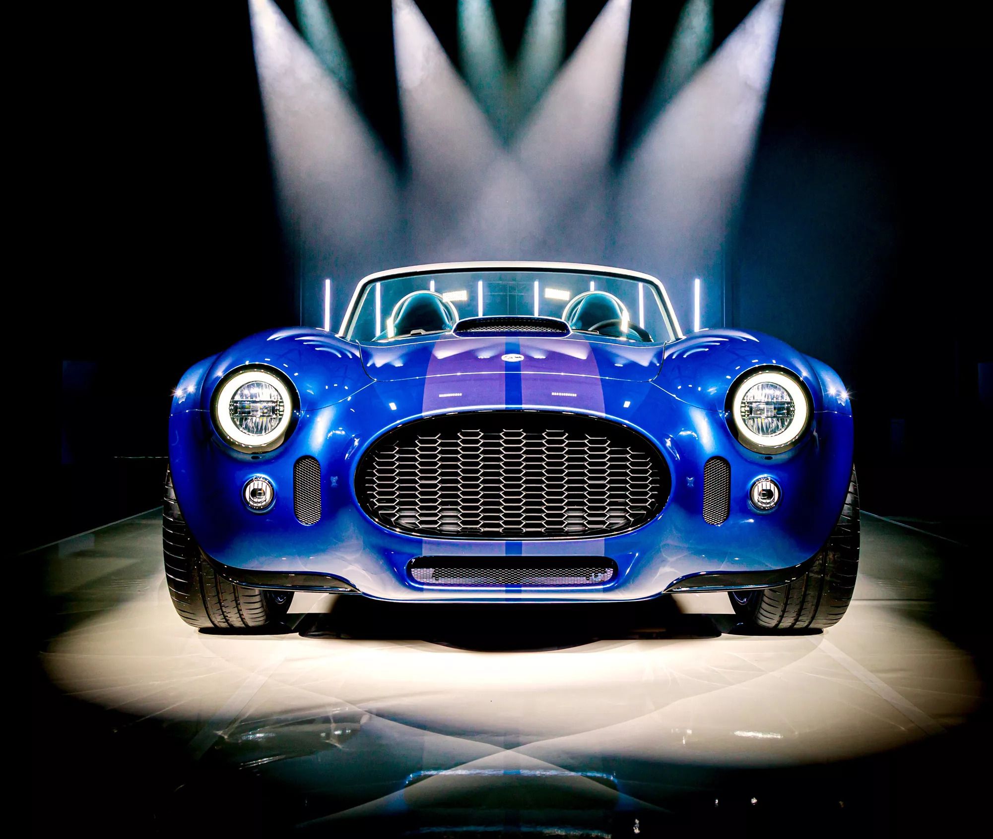 This New AC Cobra GT Roadster Is The Most Advanced Edition Ever