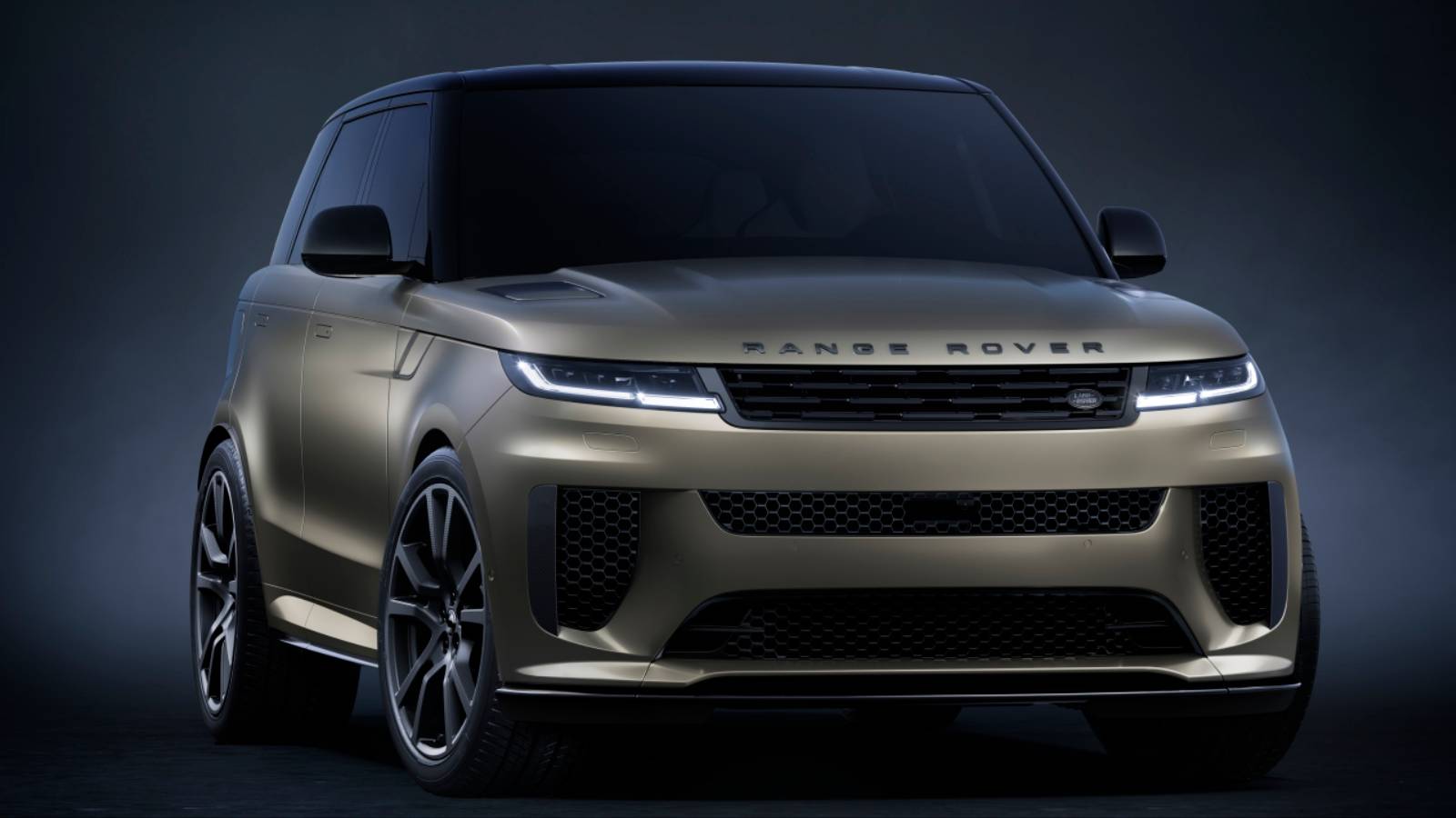 The Carbon-Wheeled 635-HP 2024 Range Rover Sport SV Is Light On Its Feet