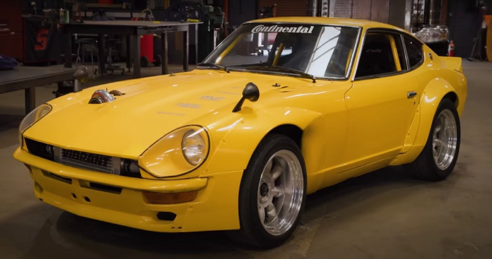 ミニッツ 日産 ニッサン フェアレディZ  240Z-L イエロー ミニッツ 日産 ニッサン フェアレディZ 240Z-L イエロー