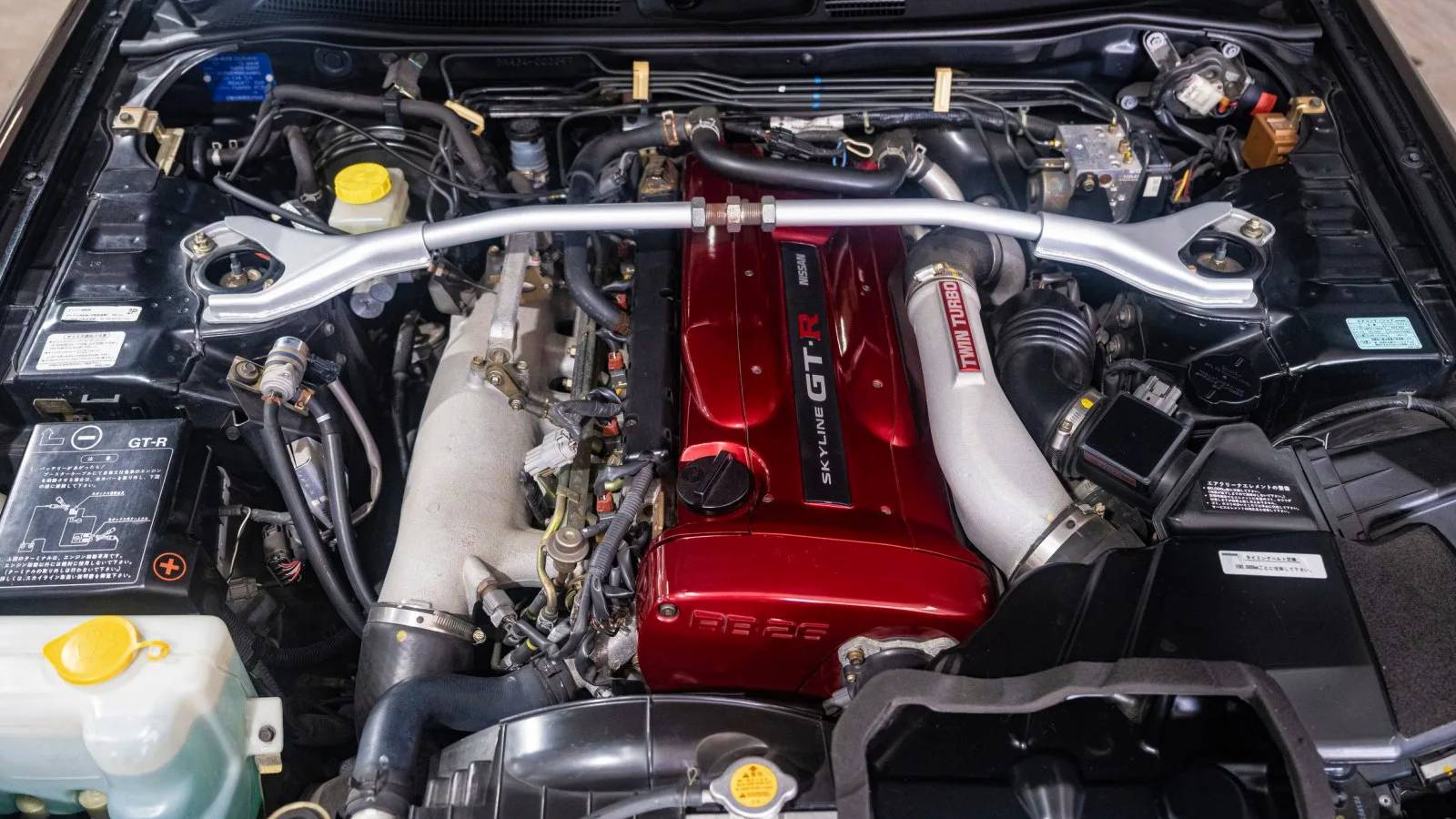 10 Legendary Car Engines That Redefined Automotive Performance