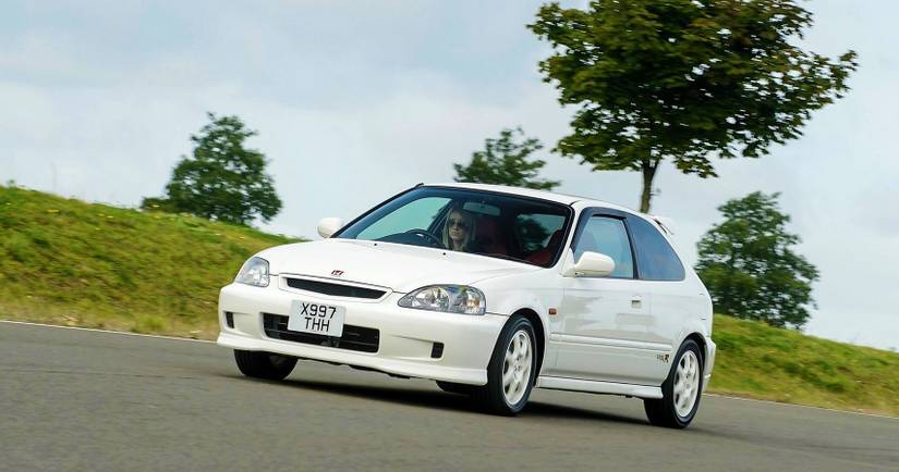 10 Greatest JDM Dream Cars Of The '90s You Can Now Import