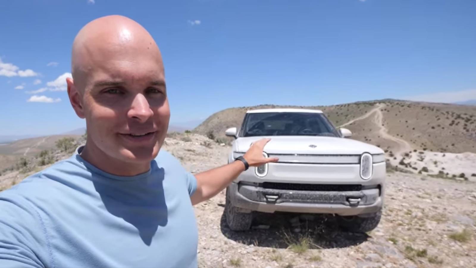 Rivian R1T Owner Hates These Major Design Flaws Of His Electric Pickup ...