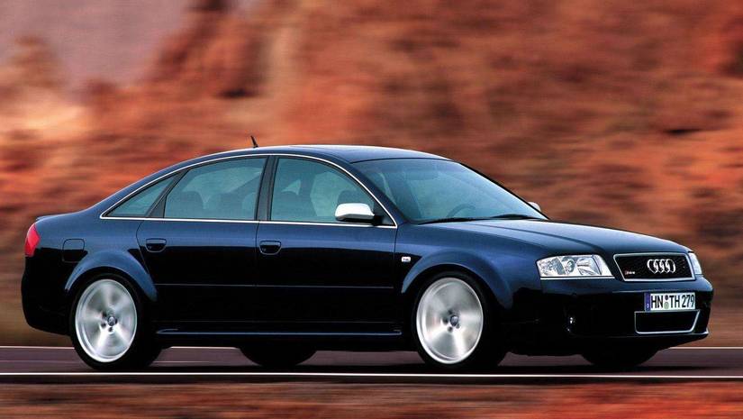Black 2002 Audi RS6