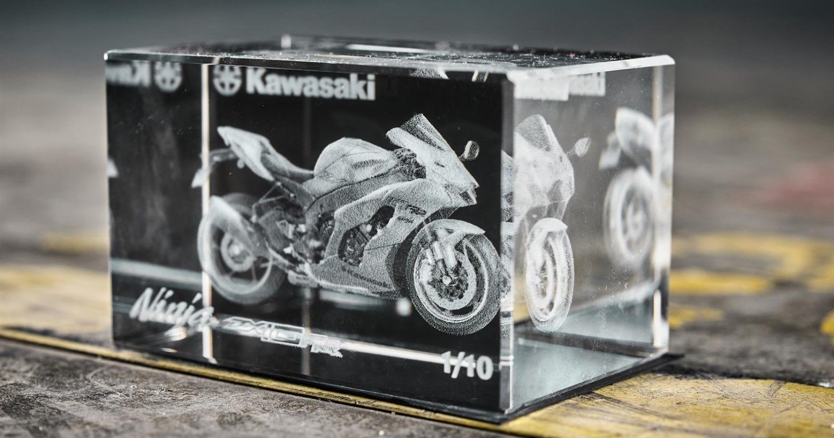 10箱 Extremely Limited Kawasaki Ninja ZX-10RR WSBK Edition Is The Stuff