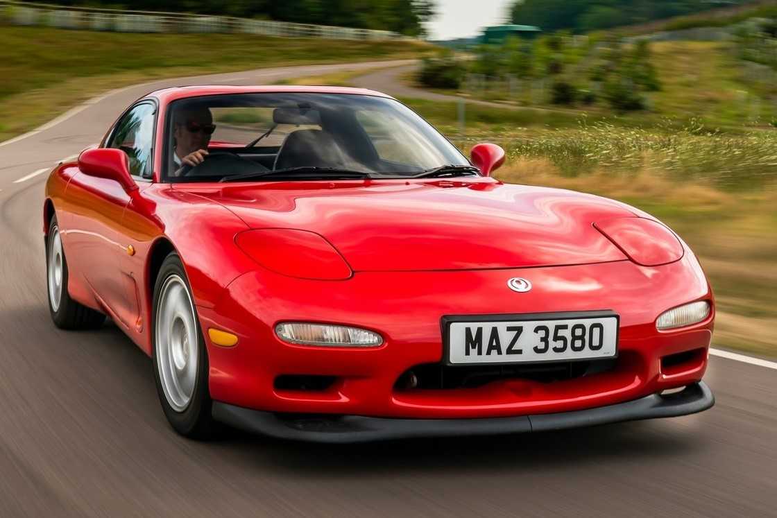 Red Rx 7 Mazda RX-7 With Just 8,800 Miles Looks Brand New After A Wash
