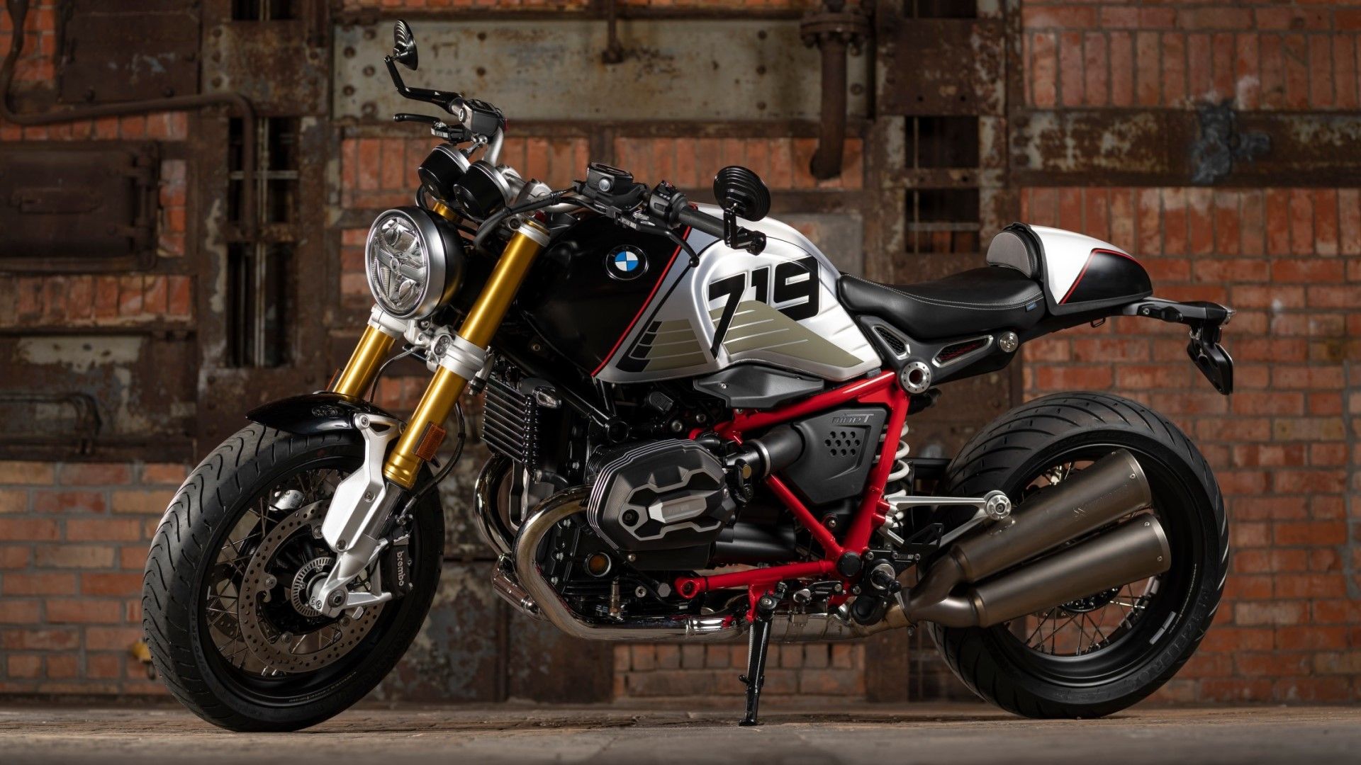 Here's What Makes The BMW R nineT A Slick Combination Of Old