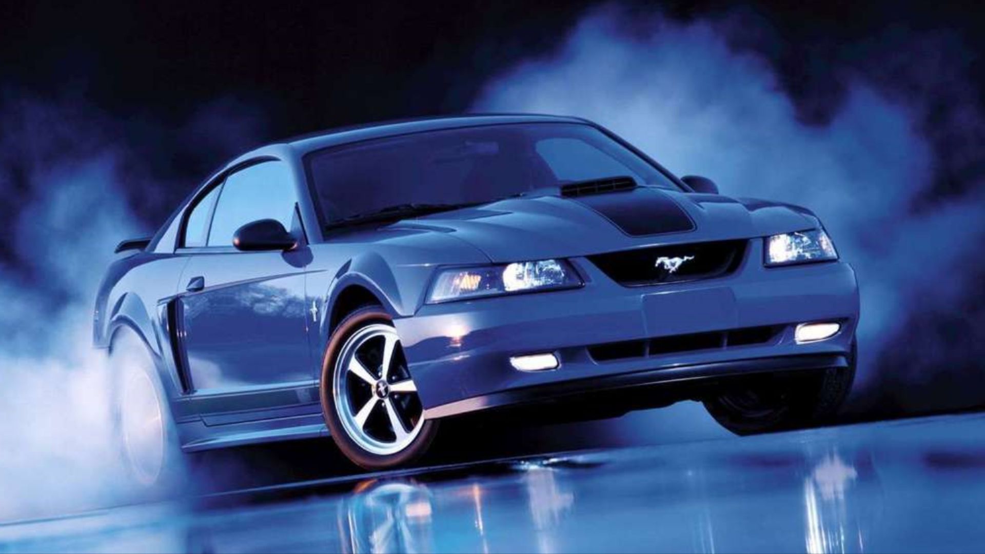 2003 Ford Mustang Mach 1 vista frontal azul