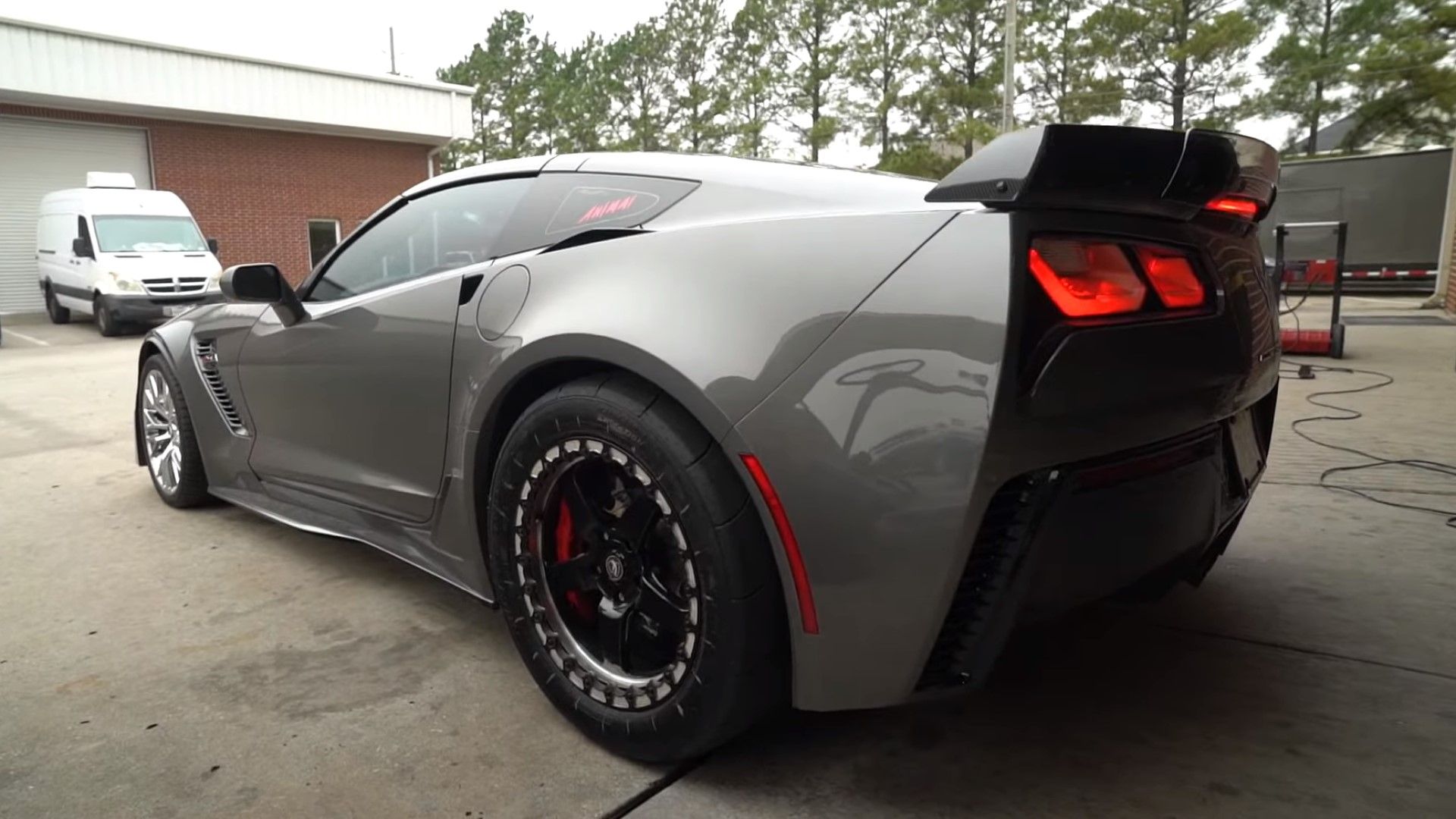 This C7 Chevy Corvette Z06 Is A Daily-Driver That Also Pulls 9