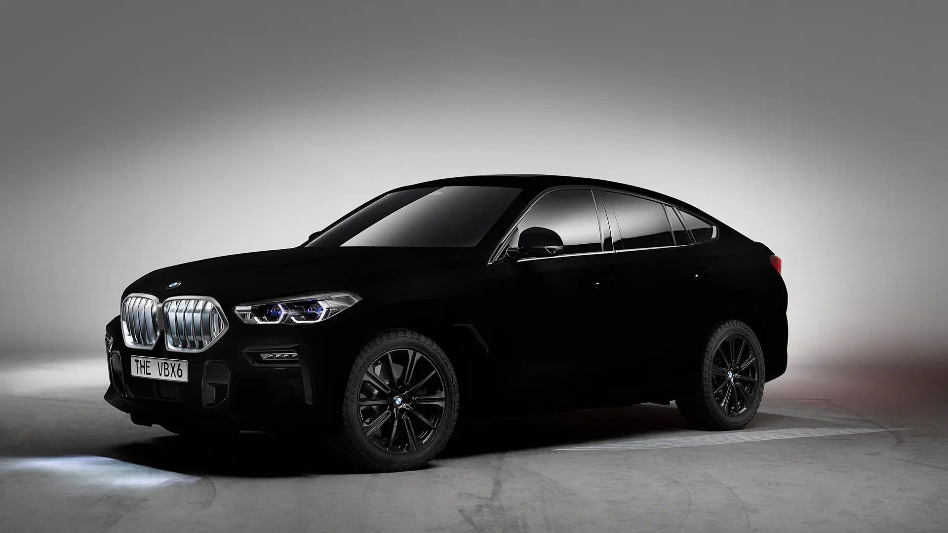 MATTE BLACK BMW