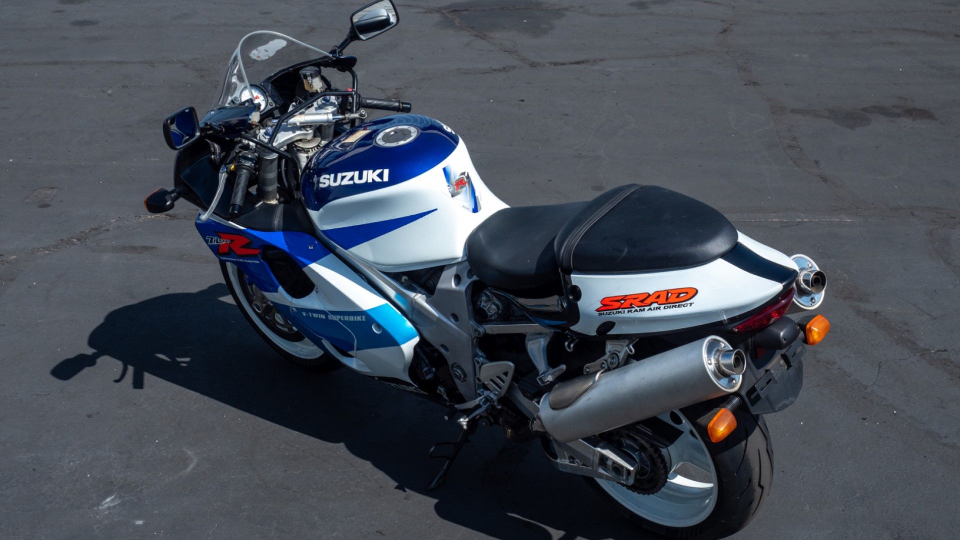 Why The Notorious Suzuki TL1000 Is An Impressive 90s Sport Bike