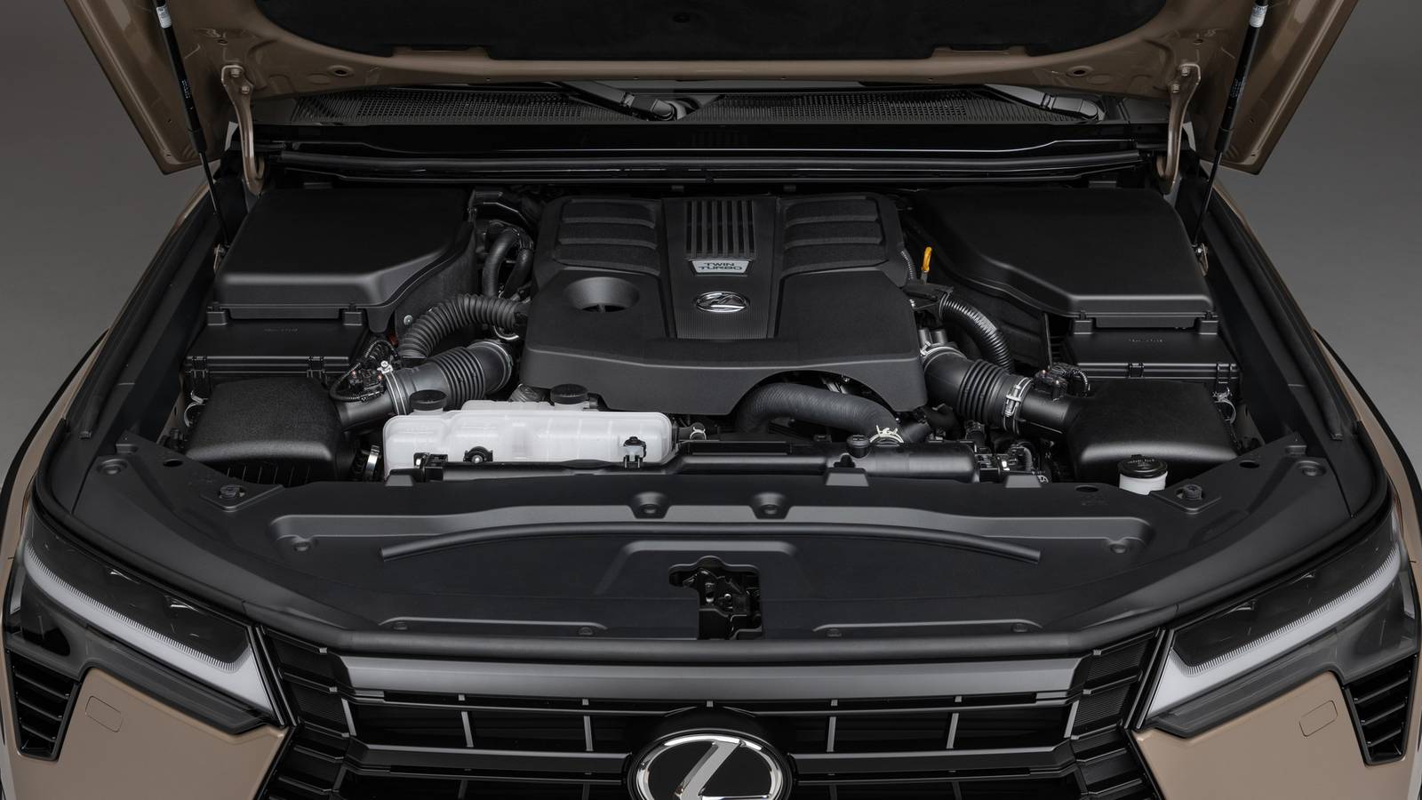 Buyers Are Suddenly Hoarding Old Lexus Hybrids Instead Of New EVs