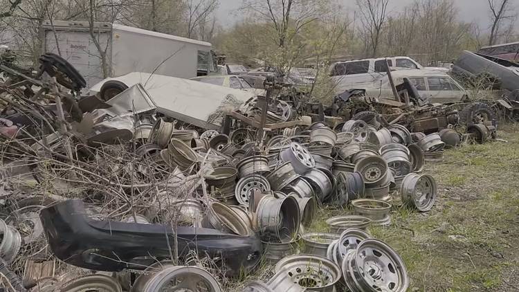 Junkyard Radiator 1972 Dodge Charger Rallye Will Need A Miracle To Become Road-Worthy Again
