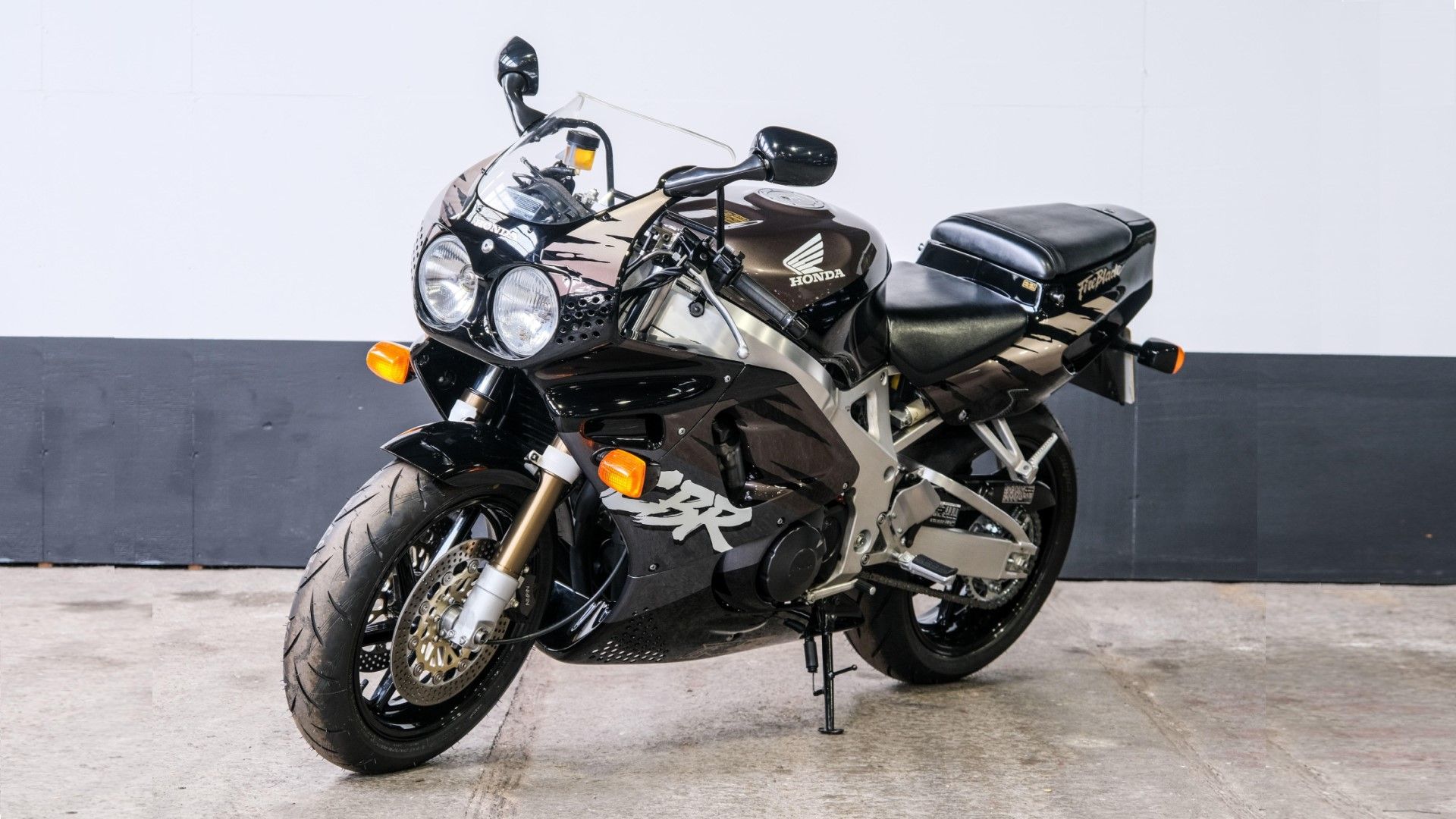 Remember The Honda CBR900RR Fireblade? This Is Why It Was So Special