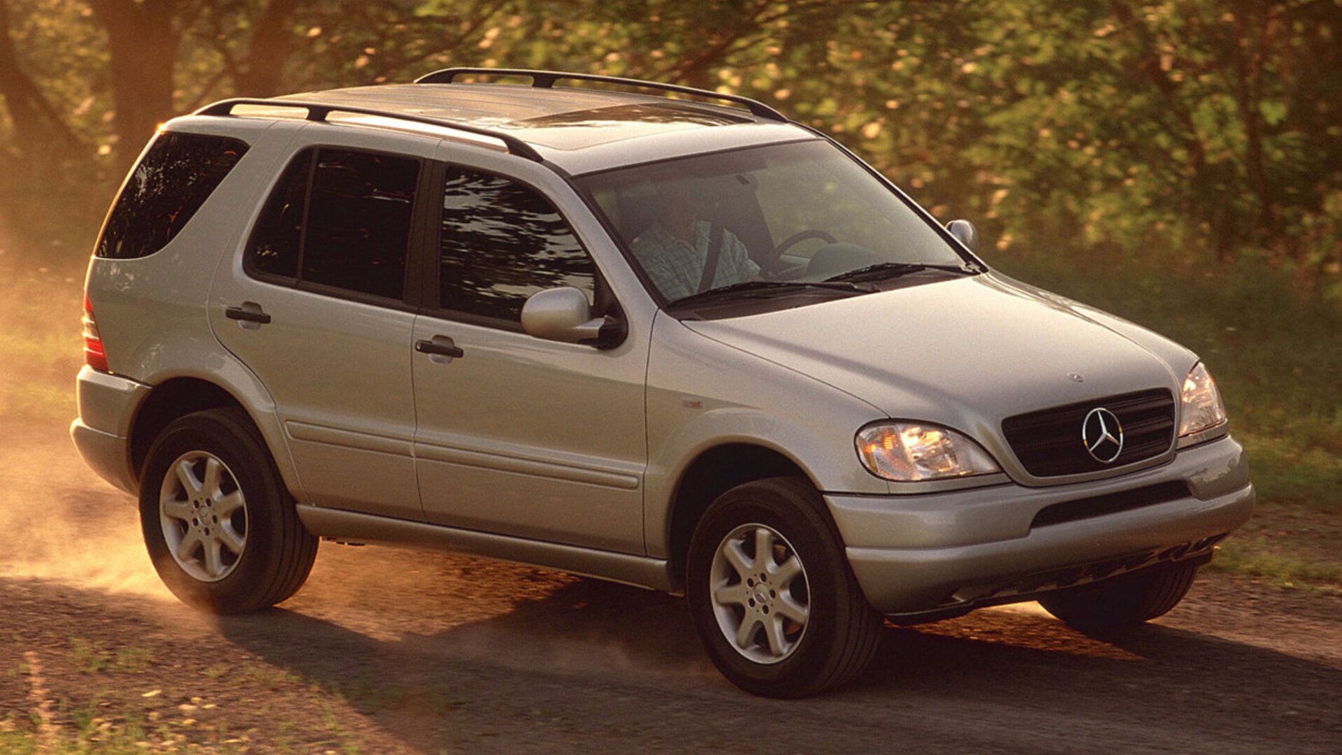 Mercedes-Benz-ML320-1999