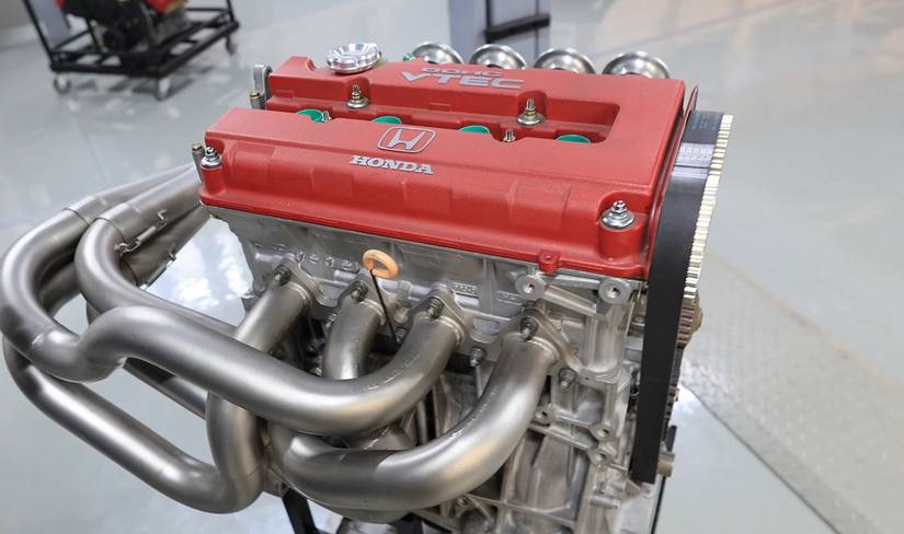 Larry Chen Finds Out The Benefits Of Running A Spoon Engine In A Honda