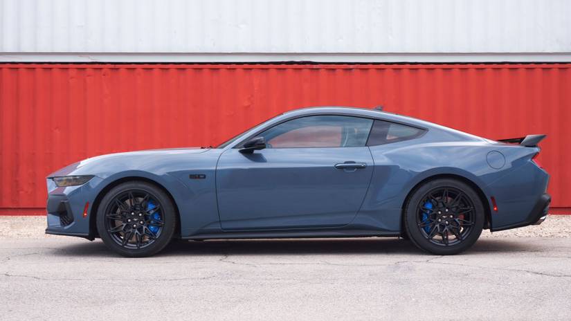 2024 Ford Mustang Vs 2024 Chevrolet Camaro: Differences Compared