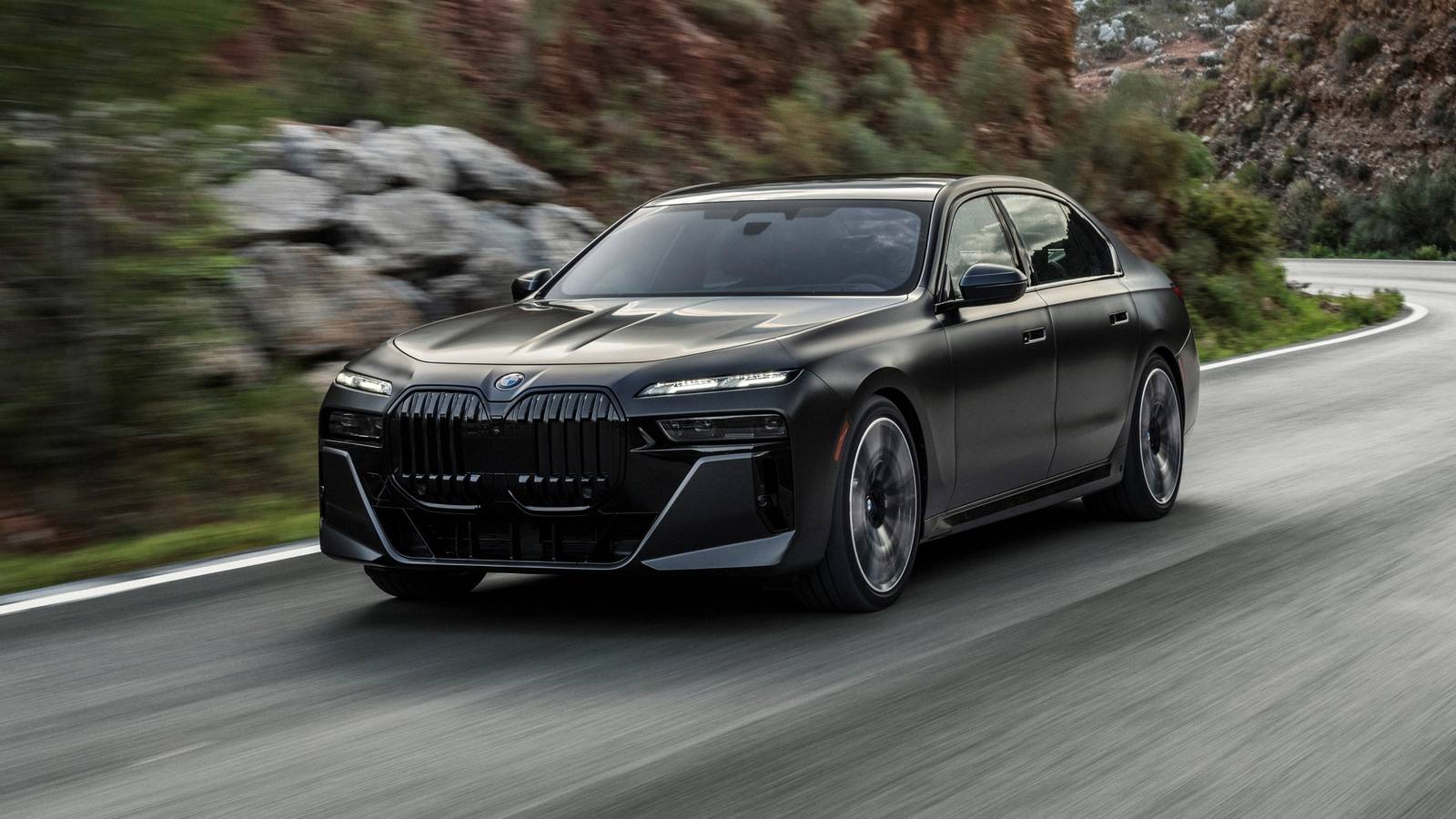 A Complete Guide To The 2024 BMW 7-Series