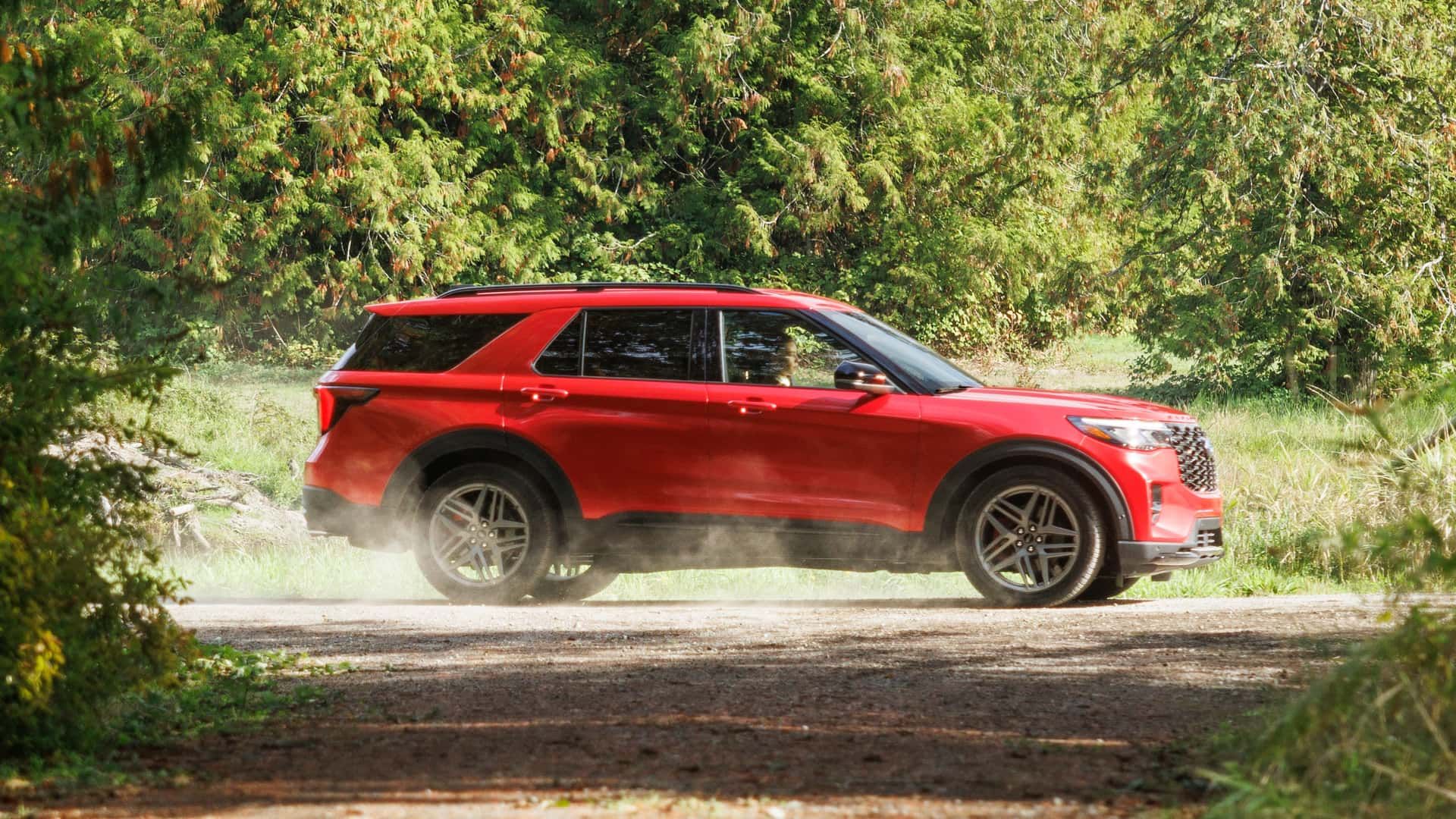 How Ford Combines Luxury And Performance In The New 2025 Explorer ST