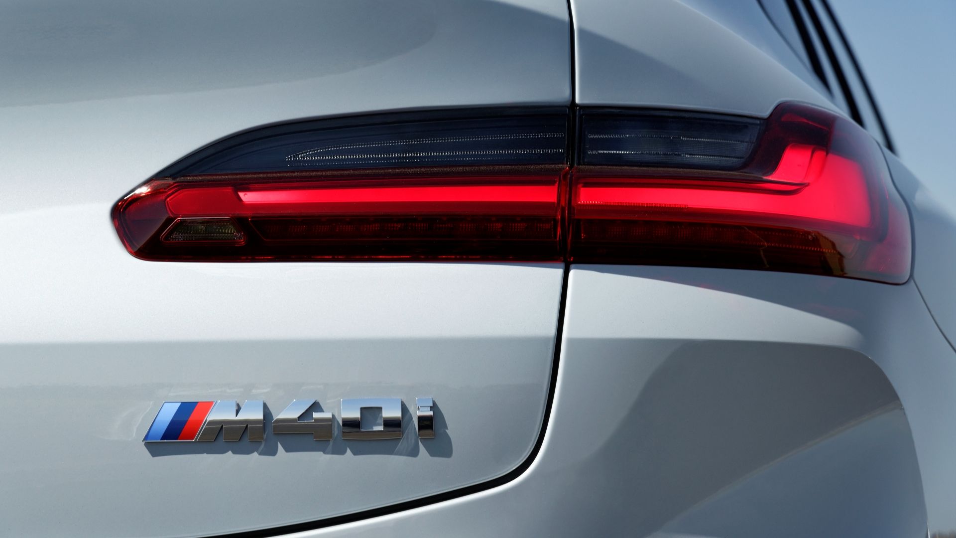 2024 BMW X4: A Comprehensive Guide On Features, Specs, And Pricing