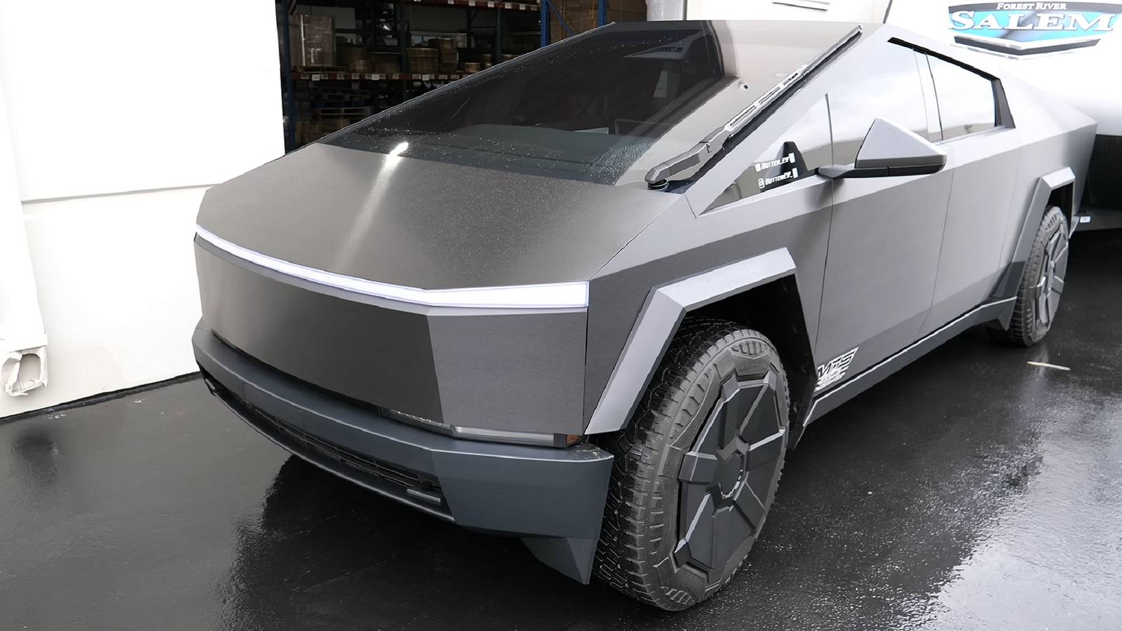 Cyber Trunk Real World Scenarios Put Tesla Cybertruck's Towing Capability To The Test