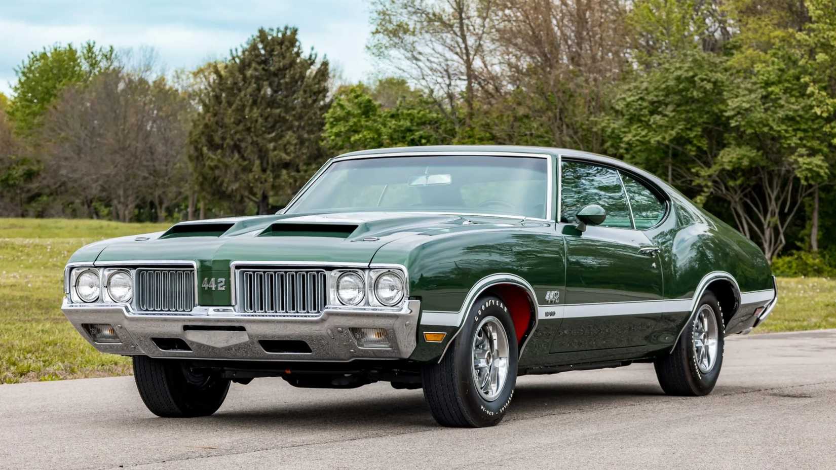The Forgotten Oldsmobile Muscle Car With A Hemi-Killing Engine