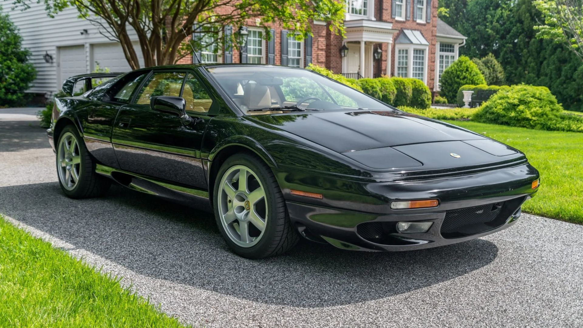 The Most Affordable '90s Supercars In 2024