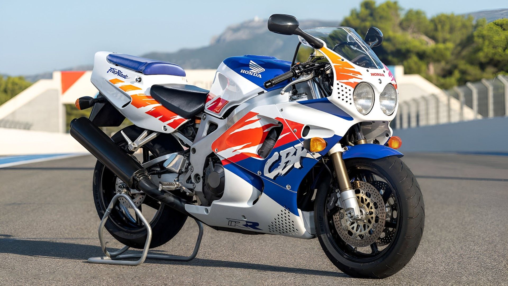 Honda CBR900RR: 10 Forgotten Facts About The First FireBlade