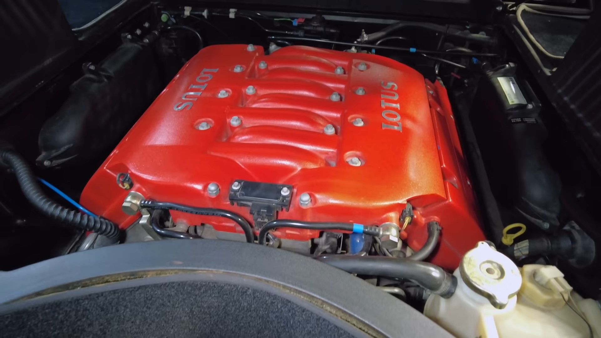 Find Out Everything Wrong With This Ultra Rare 2003 Twin Turbo V8 Lotus ...