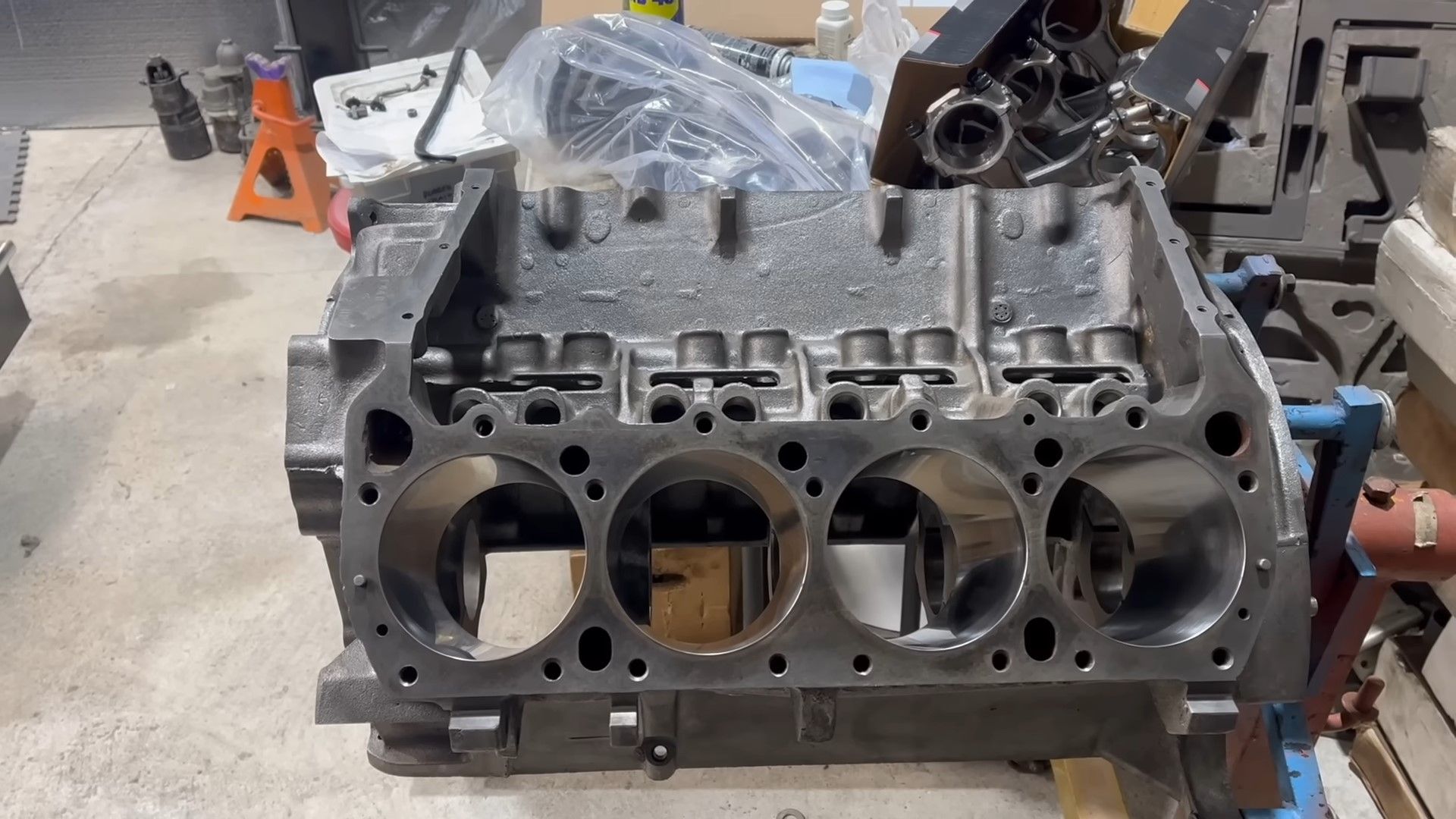 Mechanic Explains: What Makes The Mopar 440 Six-Pack V8 So Special