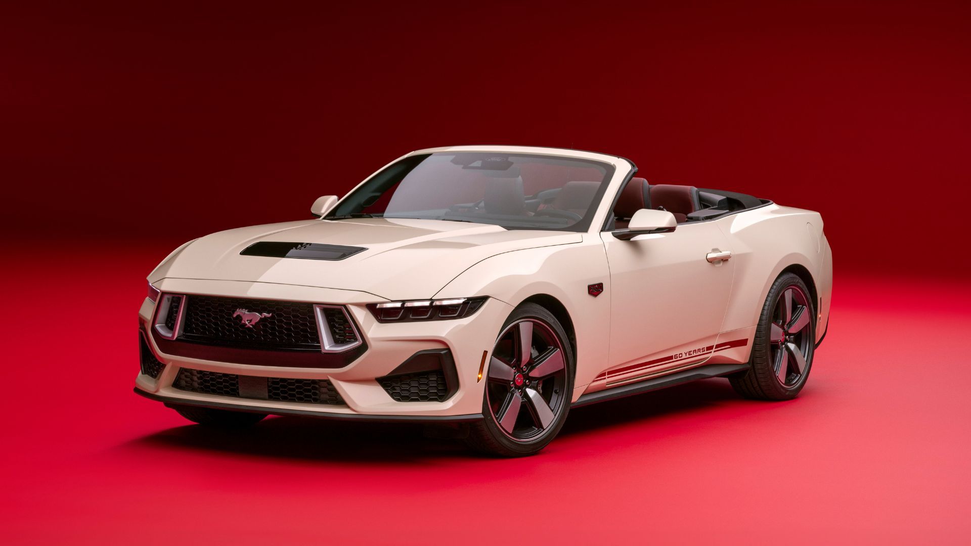 M*f様 2025.5.5 Happy Birthday 特別仕様版 ごとカドフ 2025 Ford Mustang GT 60th Anniversary Package Revealed