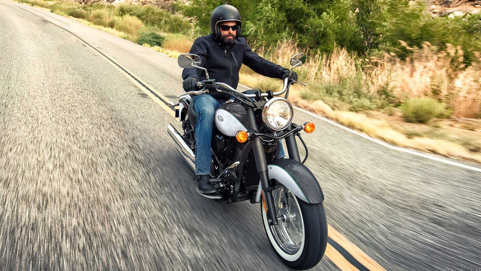 Kawasaki's 50-HP Cruiser Outsizes The Honda Rebel 500 And Yamaha V Star 250