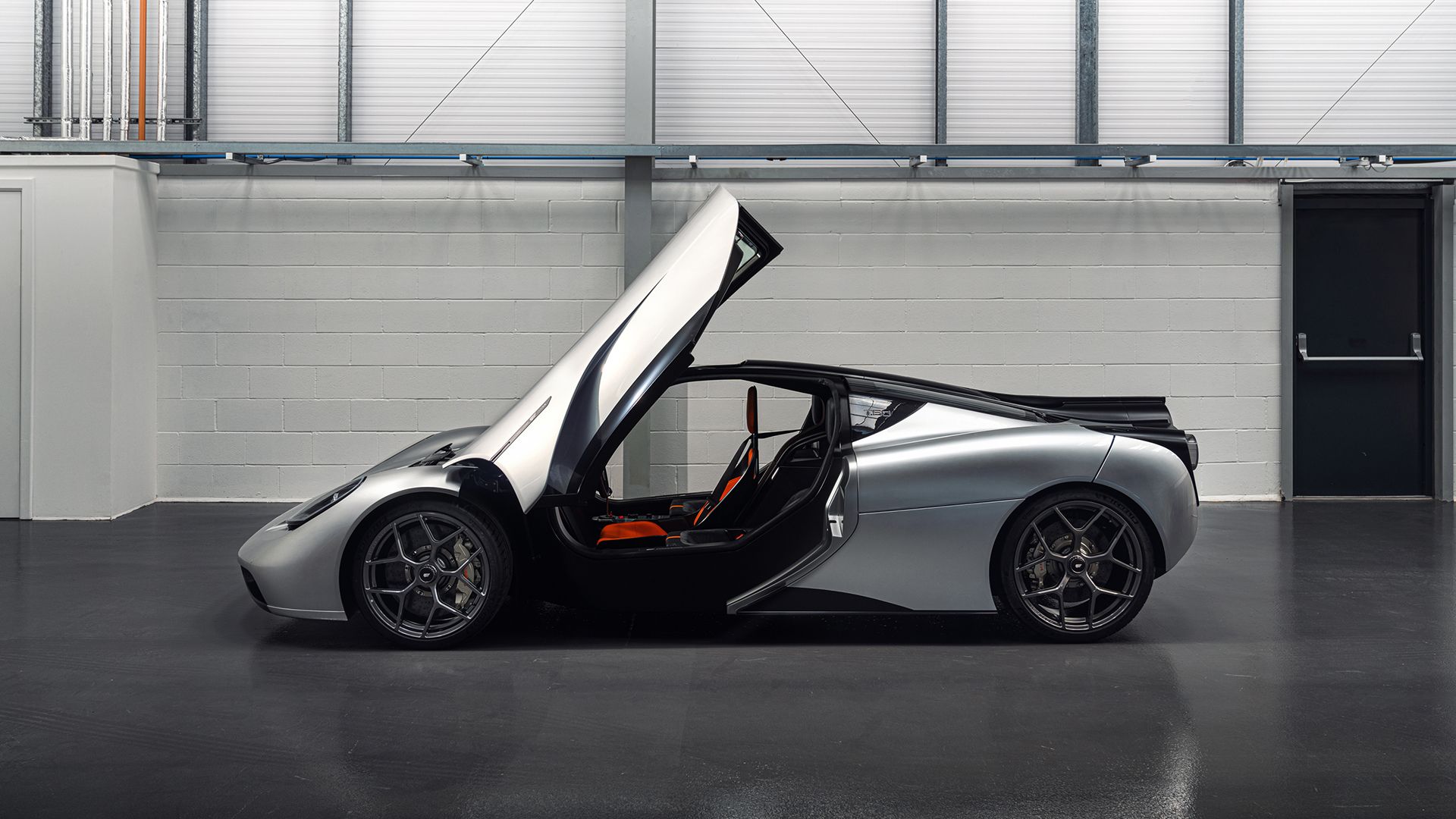 The World's Craziest V12 Engine Capable Of 28,400 Revs Per Second