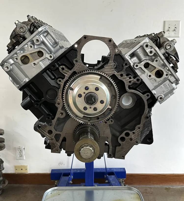 The Most Durable V8 Diesel Truck Engine From GM Proven To Last 200,000 ...
