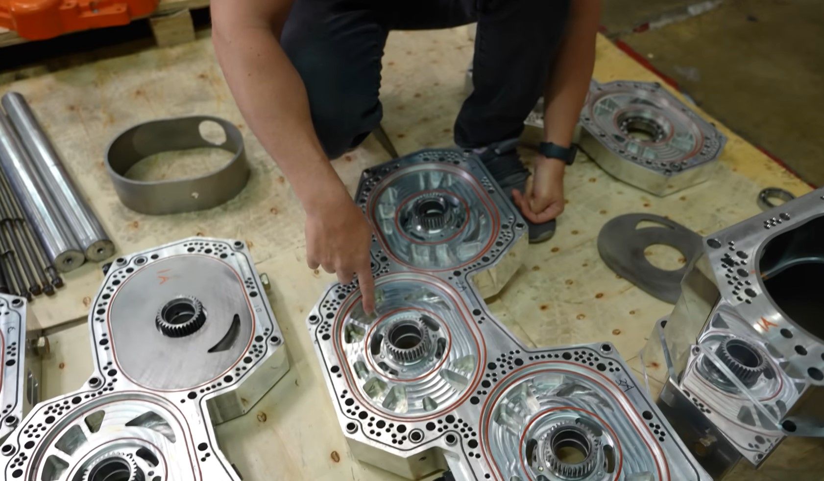 The World's Only 12-Rotor Engine's Crazy Horsepower And Even Crazier ...