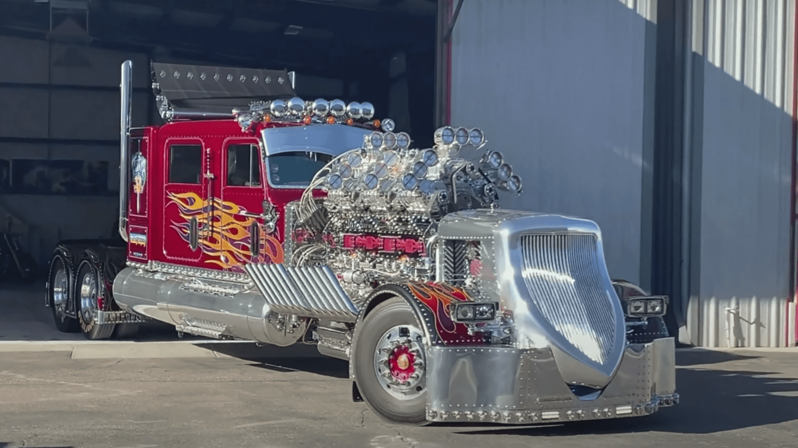 The Biggest Displacement Engine Ever In A Semi Truck