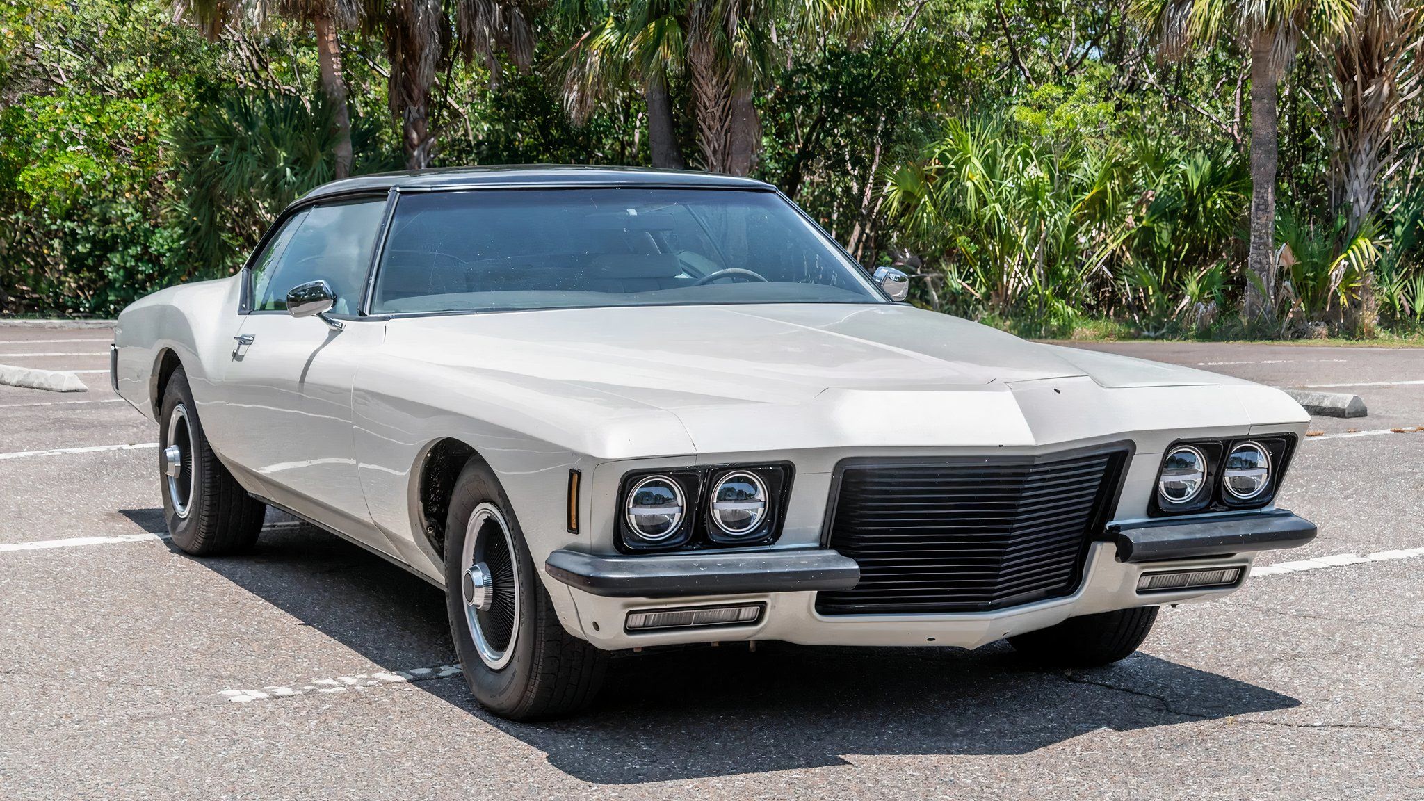 Here's How Much The 1971 Buick Riviera Is Worth Today
