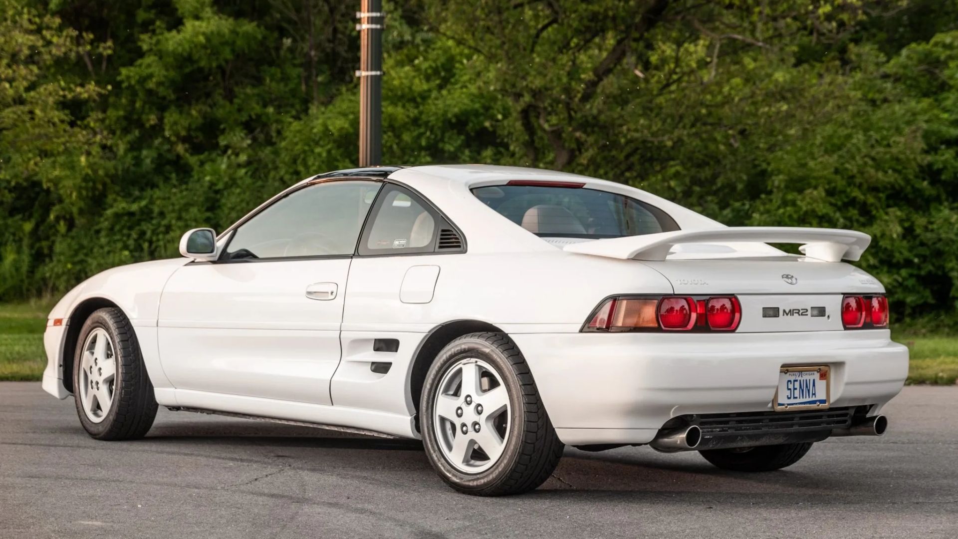 Toyota MR2 (W20): A Comprehensive Guide On Features, Specs, And Used Prices