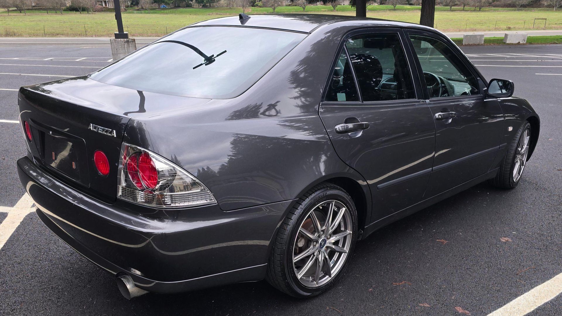 Toyota Altezza: A Comprehensive Guide On Features, Specs, And Used Prices