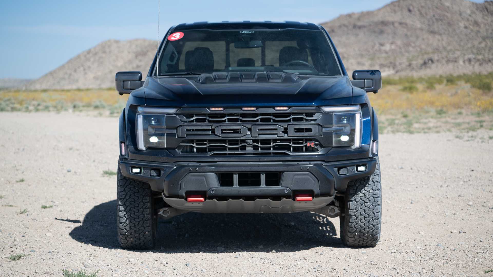 Ford 250 Raptor R I Drove The Extreme V8-Powered Ford Raptor R. Here's Why I'd Stick With ...