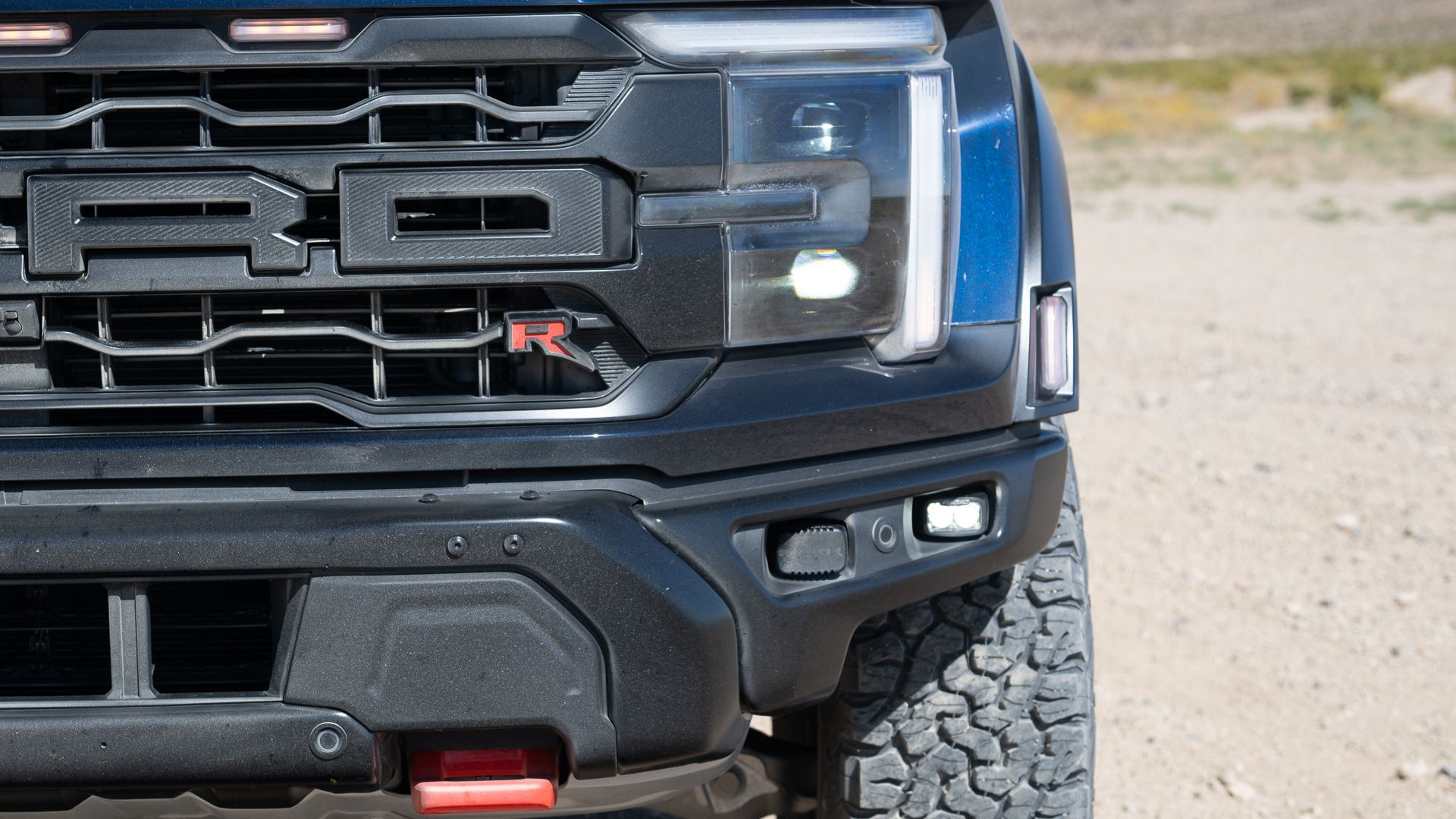 I Drove The Extreme V8-Powered Ford Raptor R. Here's Why I'd Stick With ...